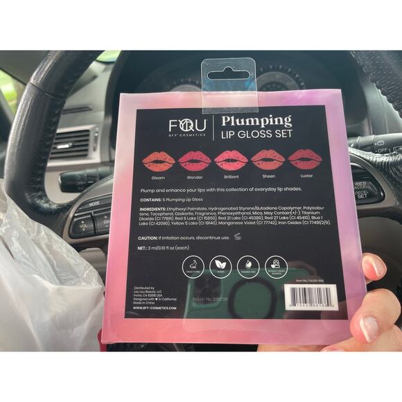 nwt  BFY Cosmetics plumping lip gloss - Picture 3 of 3